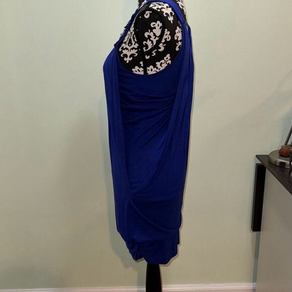 Romeo and Juliet couture blue dress it has a sequin flower on the left strap of - Picture 2 of 6